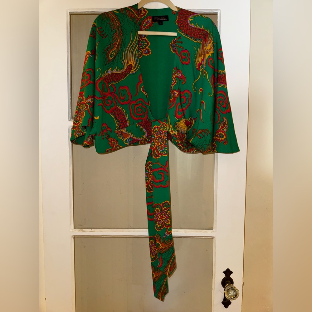 *SOLD* 1930s Wrap Top - Phoenix and Dragons - Picture 4 of 7